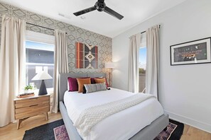 4 bedrooms, desk, iron/ironing board, travel cot