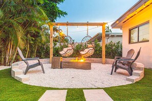 Property grounds - Villa Congo | 5 BR | Pool | Terrace TV | Fire Pit (Miami)