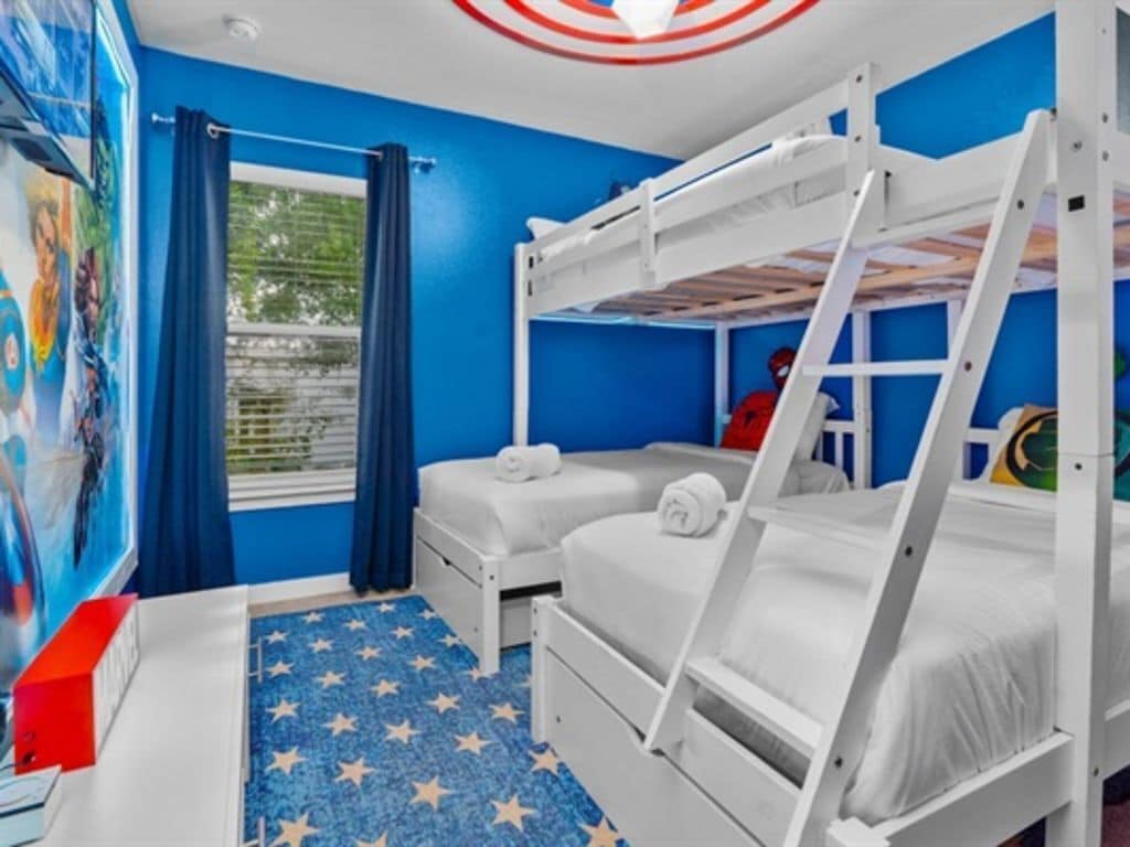 4 chambres, fer et planche à repasser, lit parapluie, Wi-Fi gratuit