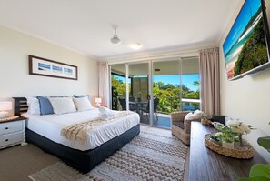 2 bedrooms, iron/ironing board