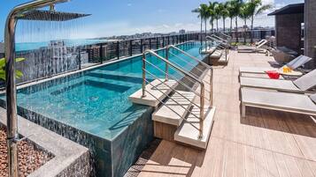 Piscina externa