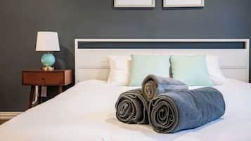 4 bedrooms, desk, iron/ironing board, WiFi