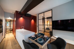 تناول الطعام