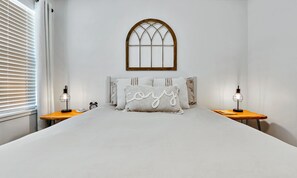 2 soverom, strykejern/-brett, reiseseng for barn og wi-fi (inkludert)