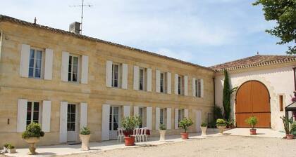 Maison "La demeure de Bayard" pour 10 personnes Ă 7km de Saint Emilion