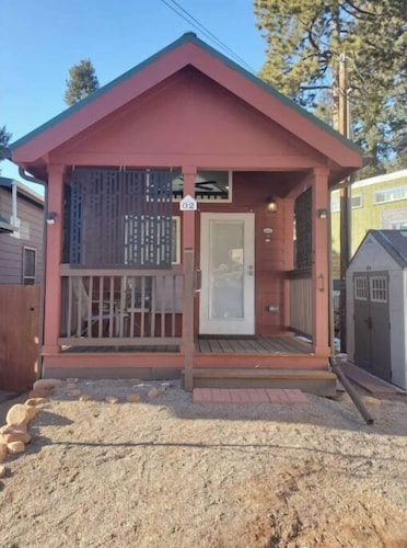 "Luxury Mountain Retreat,Tiny Home Away from Home"