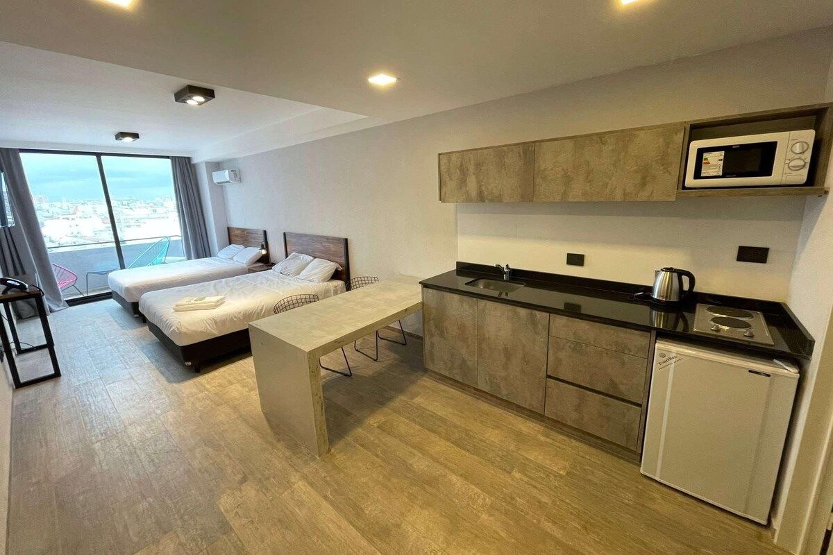 2 Queen Beds, Deluxe Room, Balcony, Non-Smoking
