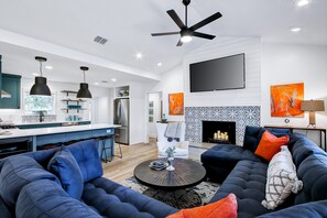 Télévision, table de tennis de table