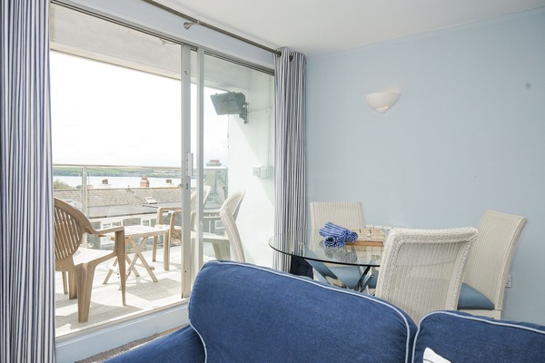 Cottage | Living area
