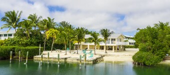 Old Florida Style, Dockage, Swimming Pool (shared), just 20 miles from Key West