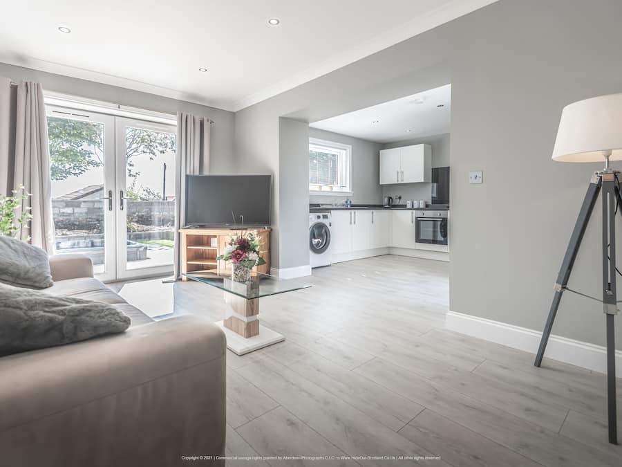 Cottage | Living room | 30-inch TV with digital channels