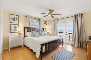 4 bedrooms, iron/ironing board, travel cot, free WiFi