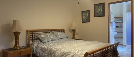 1 chambre, lit parapluie, Wi-Fi gratuit, draps fournis