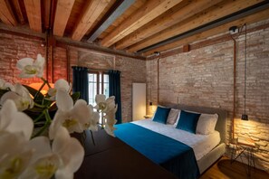1 slaapkamer, een strijkplank/strijkijzer, internet, beddengoed