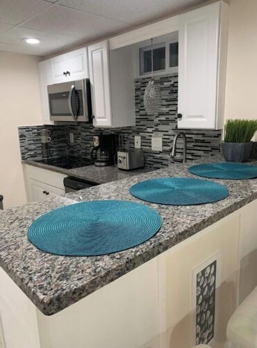 Beautiful & Cozy Condo 15 minutes from Boston.