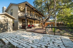 Exterior - Waterhouse- 4 Bed, 3 bath, SUP, Kayak,  Ping pong, Decks galore (Seguin)