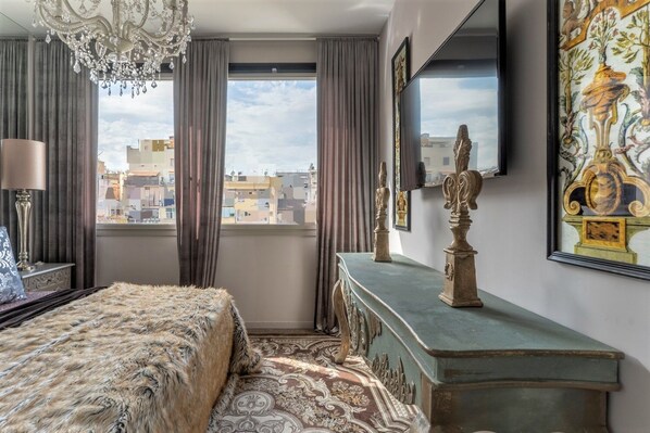 1 bedroom, iron/ironing board, WiFi, bed sheets - LUXURY ONEBEROOM . BARCELONA CITY CENTER (Barcelona)