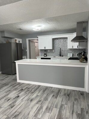 Private kitchen - Spacious house for the family (Galveston)