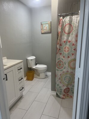Bathroom - Spacious house for the family (Galveston)