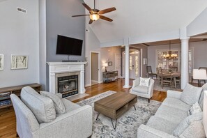 Smart TV, fireplace, table tennis