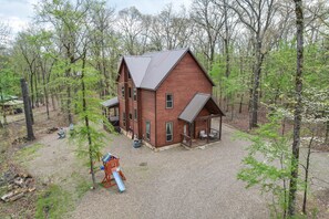 Exterior - Hot Tub & Fire Pit: Broken Bow Retreat! (Broken Bow)