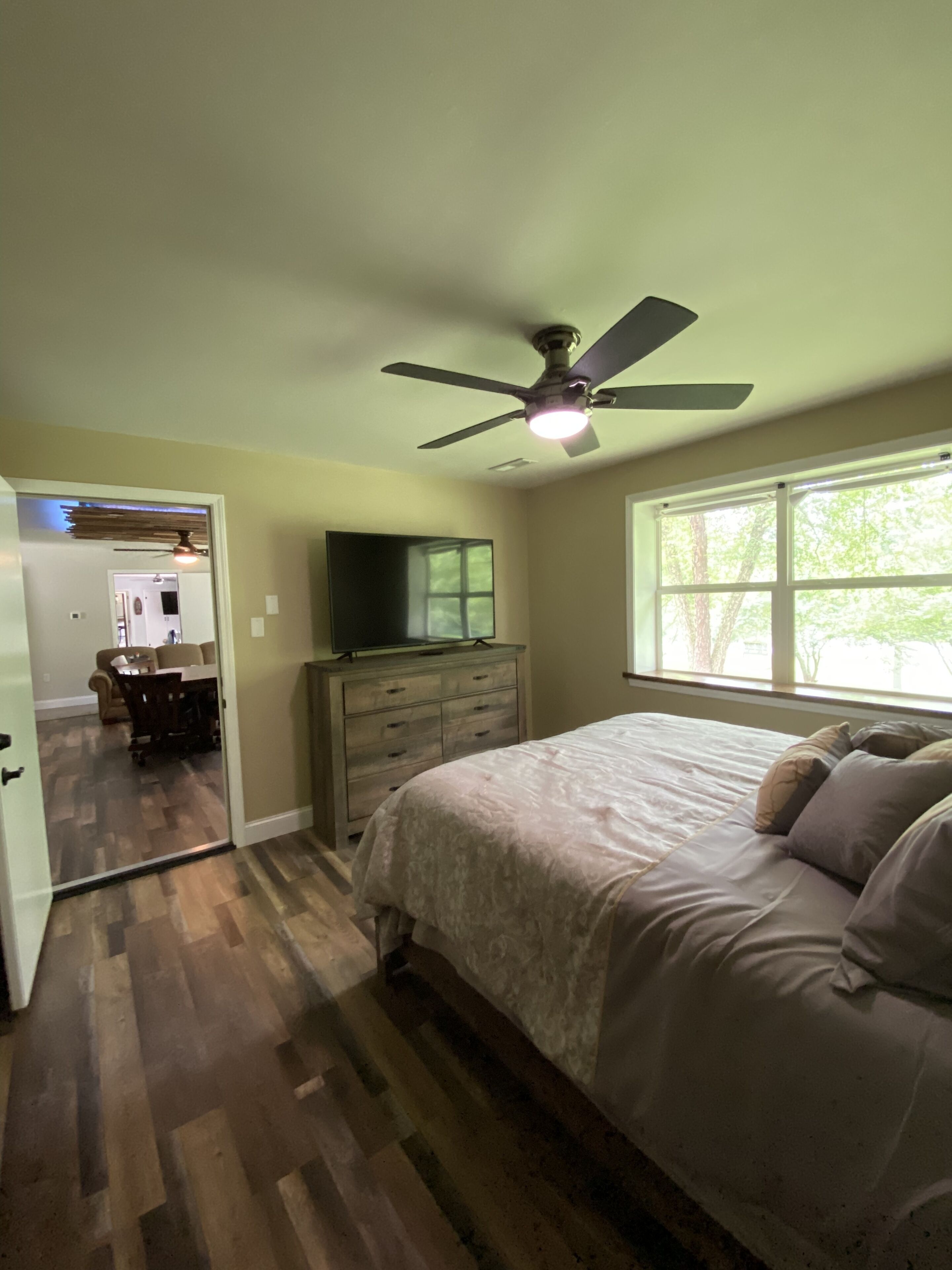 2 habitaciones, wifi gratis y ropa de cama 