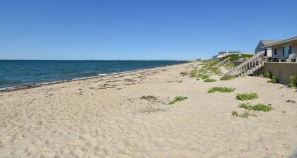 Beautiful Views of Cape Cod Bay!