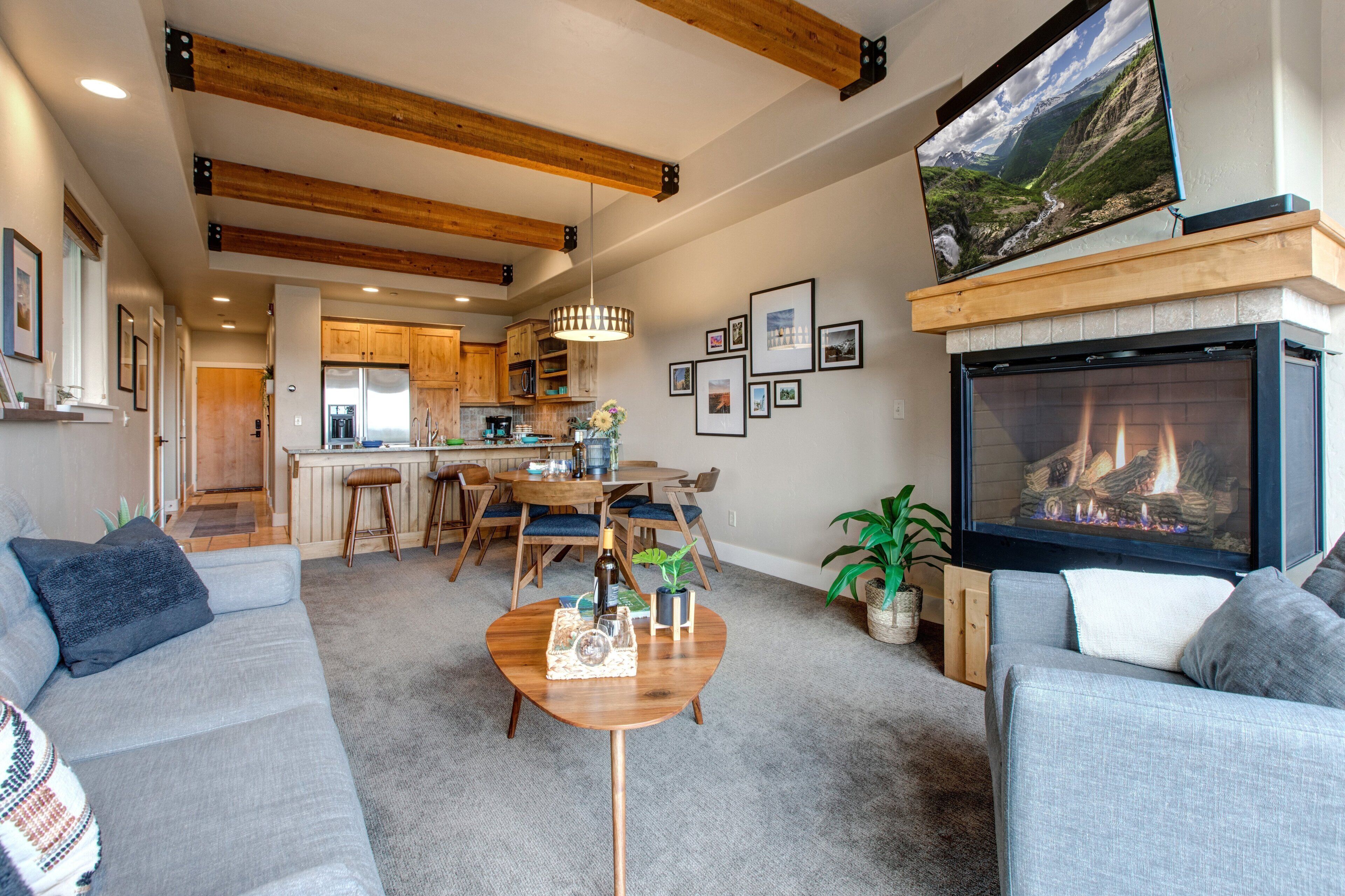 Fernseher, Kamin