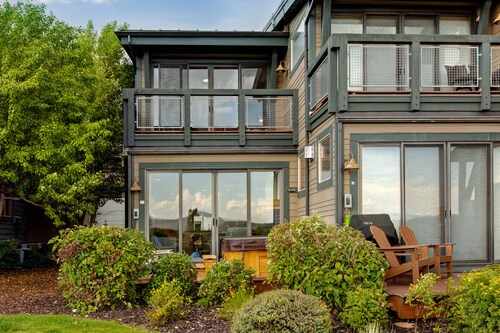 Luxury Redstone Condo, Hot Tub, Shopping, Trails & Recreation Center -Park City Newark 77