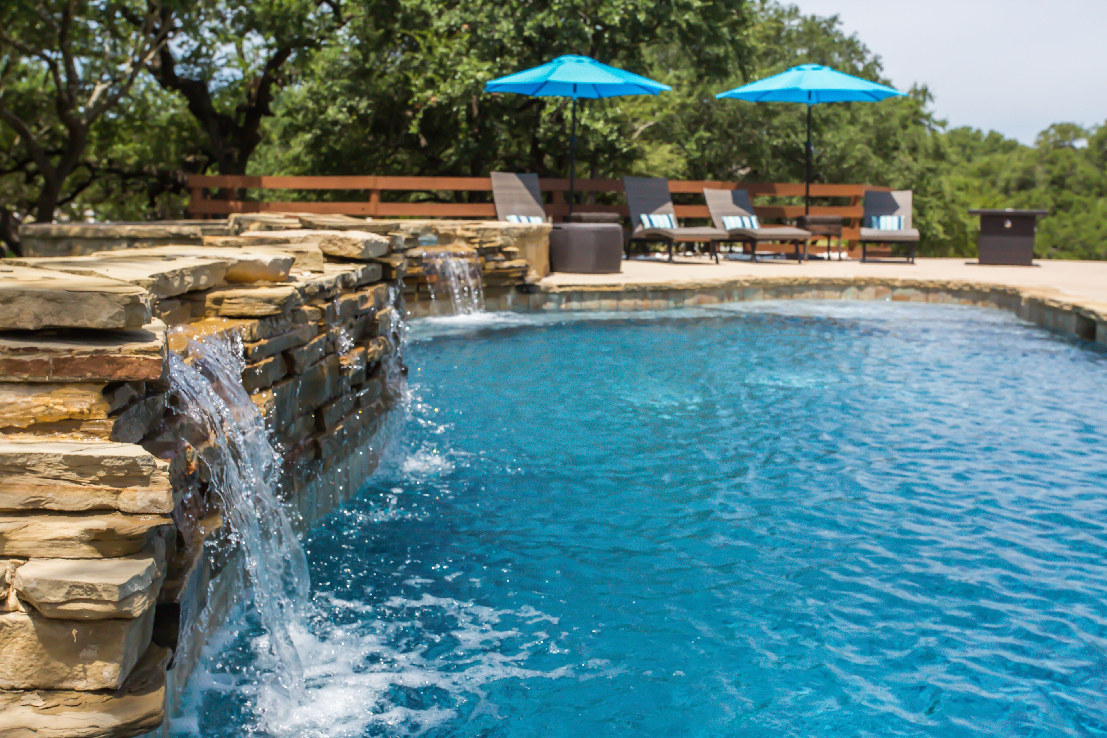 Ranch Estate With Pool and 4 Hole Golf Course! Sleeps 30 - Luxury Vacation Experience!