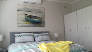 4 quartos, ferros/tábuas de passar roupa, berço de viagem, Wi-Fi