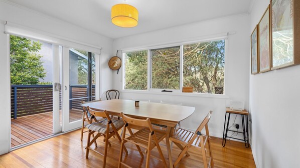 تناول الطعام