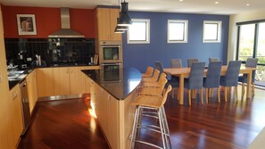 Fridge, microwave, dishwasher, highchair - Stunning Sea Views on Surf (CAPE PATERSON)