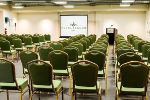 Meeting facility - 2-Bedroom Suite at a 4⭐️ Hotel (New York)