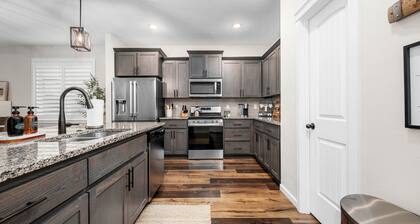 Family-Friendly Home Near Vineyards & Dtwn Newberg