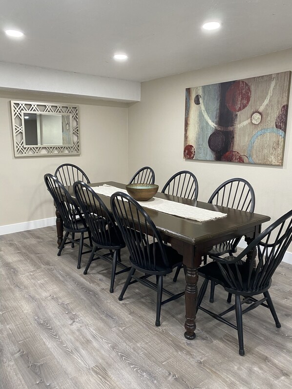 Dining - Newly Finished 3bed 2 bath (Basement Apartment) (Cedar City)