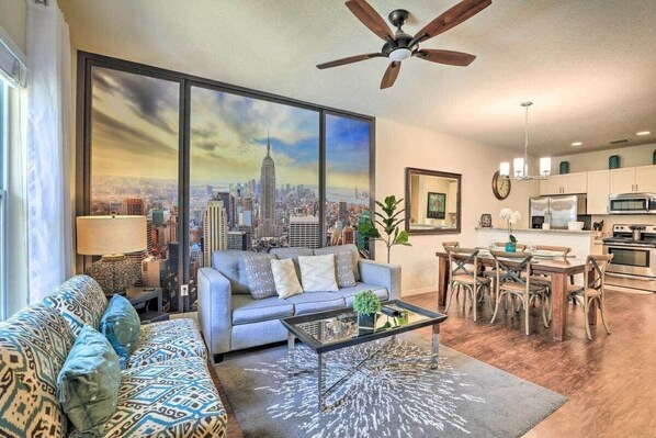 TV, DVD player, books, stereo