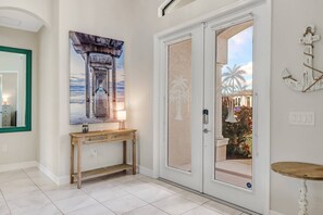 Interior - Beautiful Resort-Style Cape Coral Pool Home | Sleeps 8 | Outdoor TV + Private Lanai (Cape Coral)