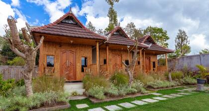 Batur Bamboo Cabin