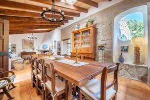 Dining - Finca "S'Olivar Major": Your Eden in Mallorca: Mountain View, Wi-Fi, A/C, Pool, Gardens & Terrace! (Fornalutx)