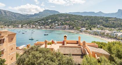 Appartement de vacances Montemar 36 : vue mer et montagne, Wi-Fi, piscine, terrasse