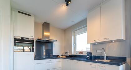 Relaxing Nature Retreat w/ Beach