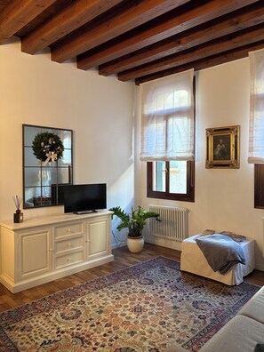Interior - Charming apartment in the heart of the city (Treviso)