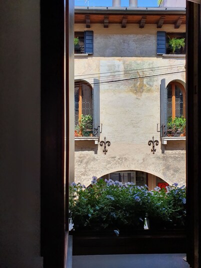 Charming apartment in the heart of the city