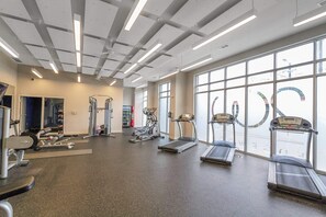 Fitness facility - Close to Campus Student Housing + Amenities (Atlanta)