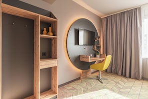 Zimmersafe, schallisolierte Zimmer, kostenloses WLAN, Bettwäsche
