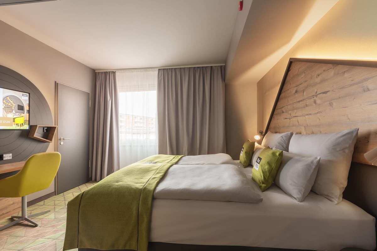 In-room safe, soundproofing, cribs (free), WiFi (free)