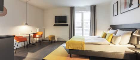 1 Schlafzimmer, Allergikerbettwaren, Zimmersafe, Schreibtisch