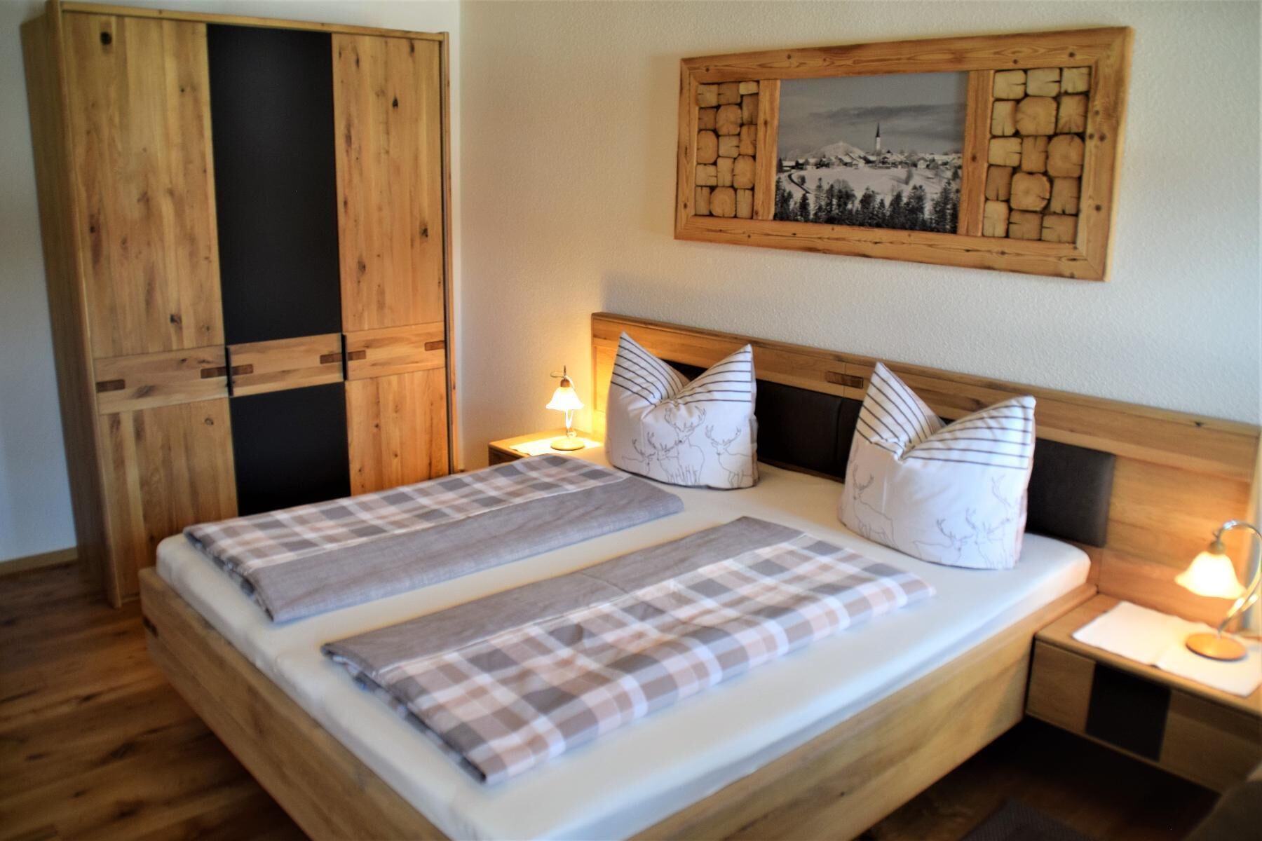 Double Room | WiFi, bed sheets