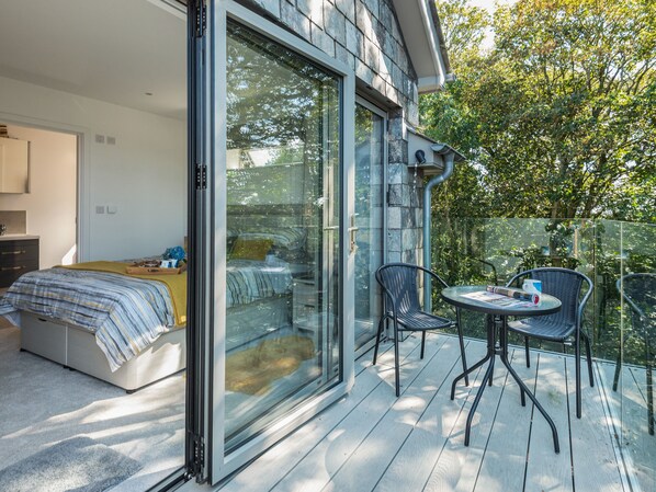 Cottage | Balcony